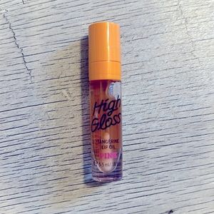 Pink VS High Gloss Tangerine Lip Oil